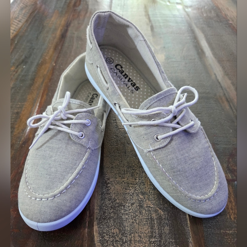 🎈2/$15 Light Gray Women's Boat Shoes